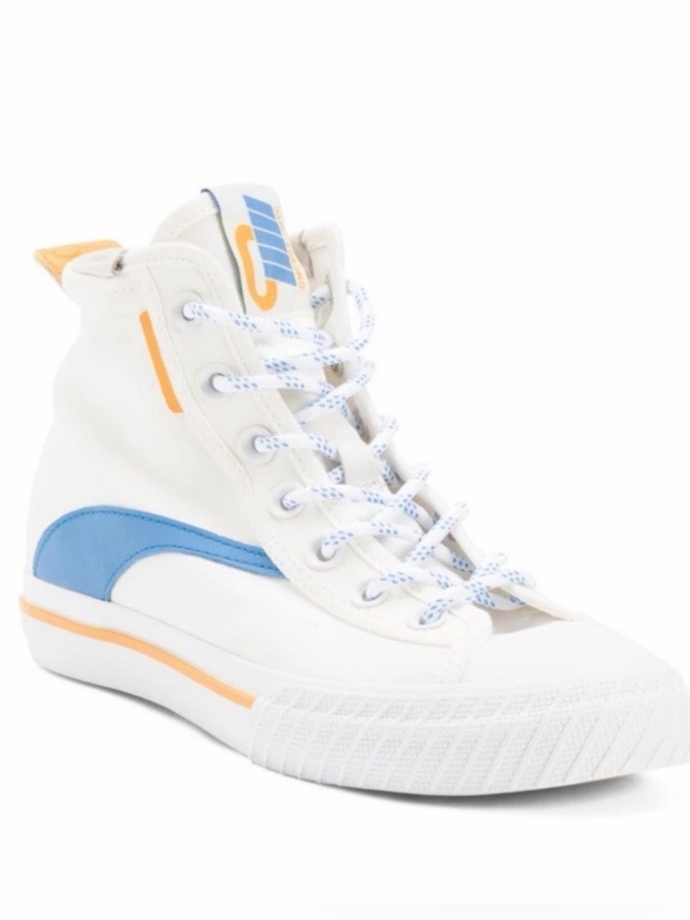 NWT: ONCEPT Bogota Canvas Sneaker, Women’s Size 8
